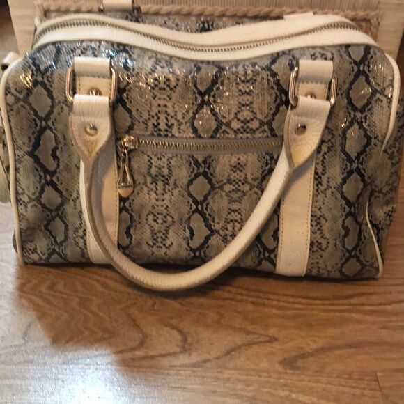 Terzetto leather python print purse. - Picture 2 of 8